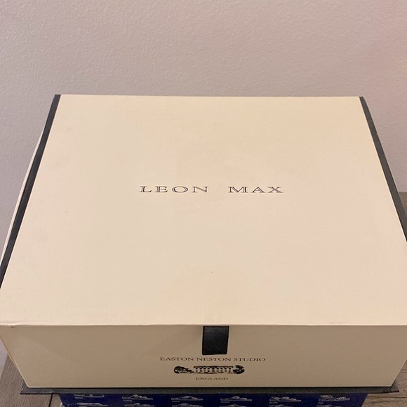 NIB [Leon Max] Red Satin Pika Ankle Wrap Peep Toe Stiletto Pumps Women’s Sz 5.5 - Picture 3 of 10